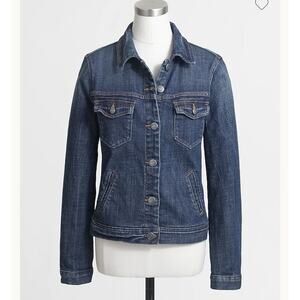 J Crew Classic Denim Jacket Jean Sz M Cotton Stretch Button Womens Distressed